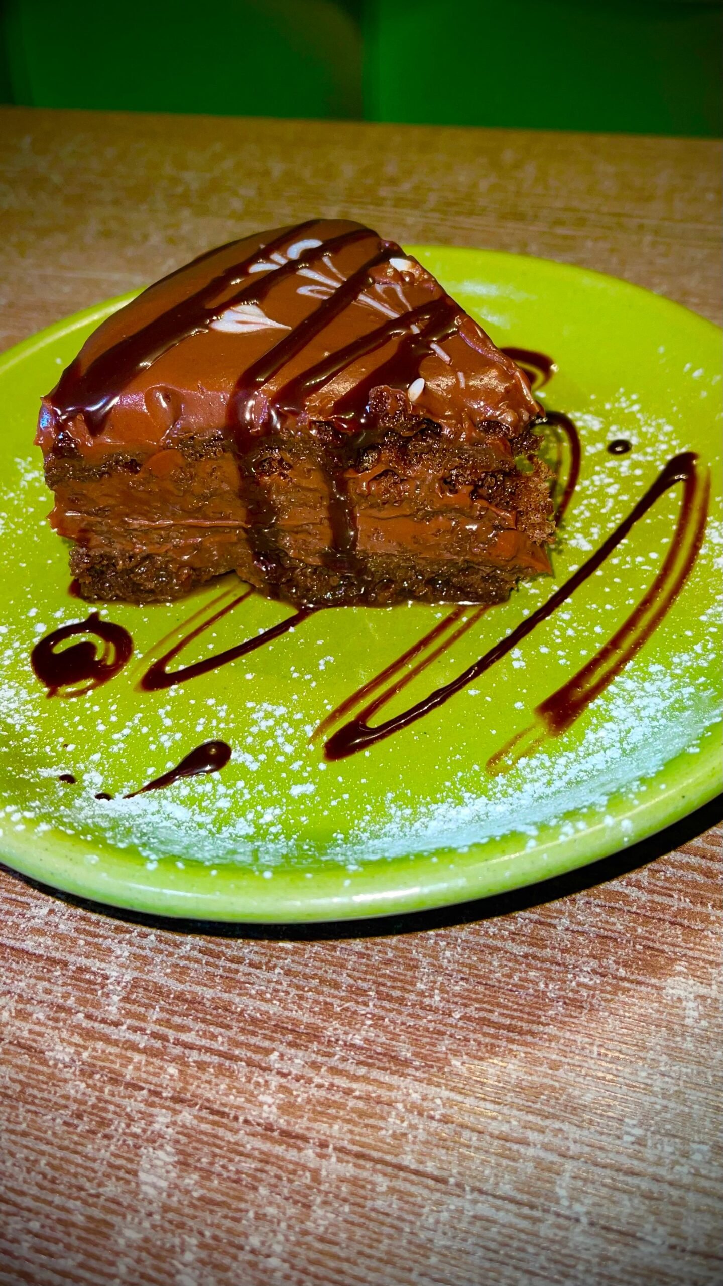 Porción de torta de chocolate, Panethos Chía